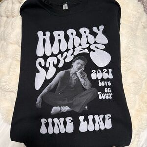 Gildan Black Heavy Blend Crewneck Tee with Neck Tag